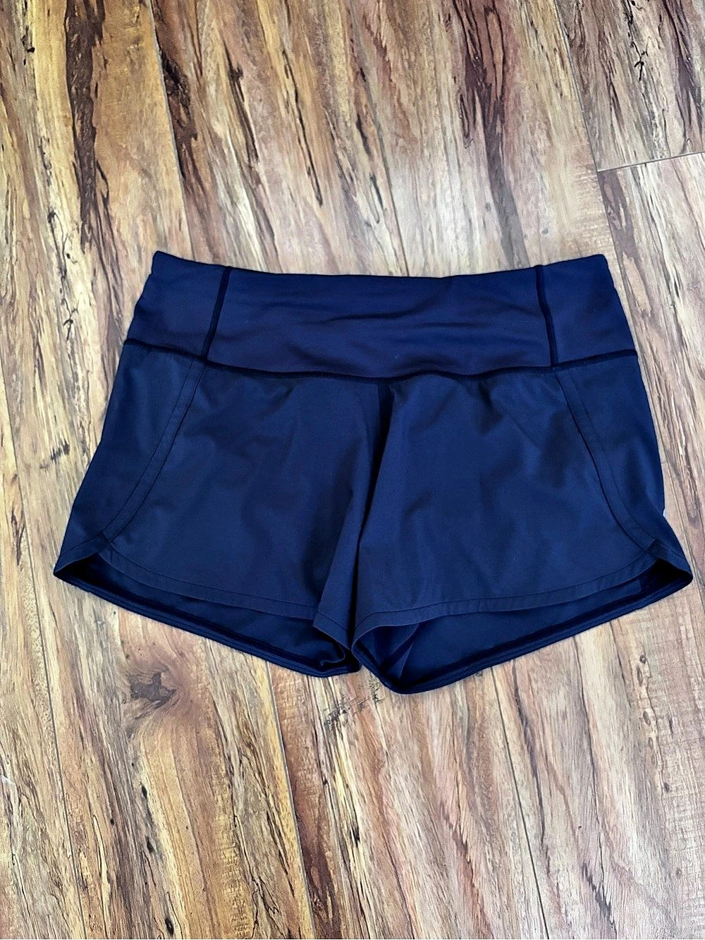 lululemon Speed Up Mid-Rise Short Athletic Shorts Blue Size 4